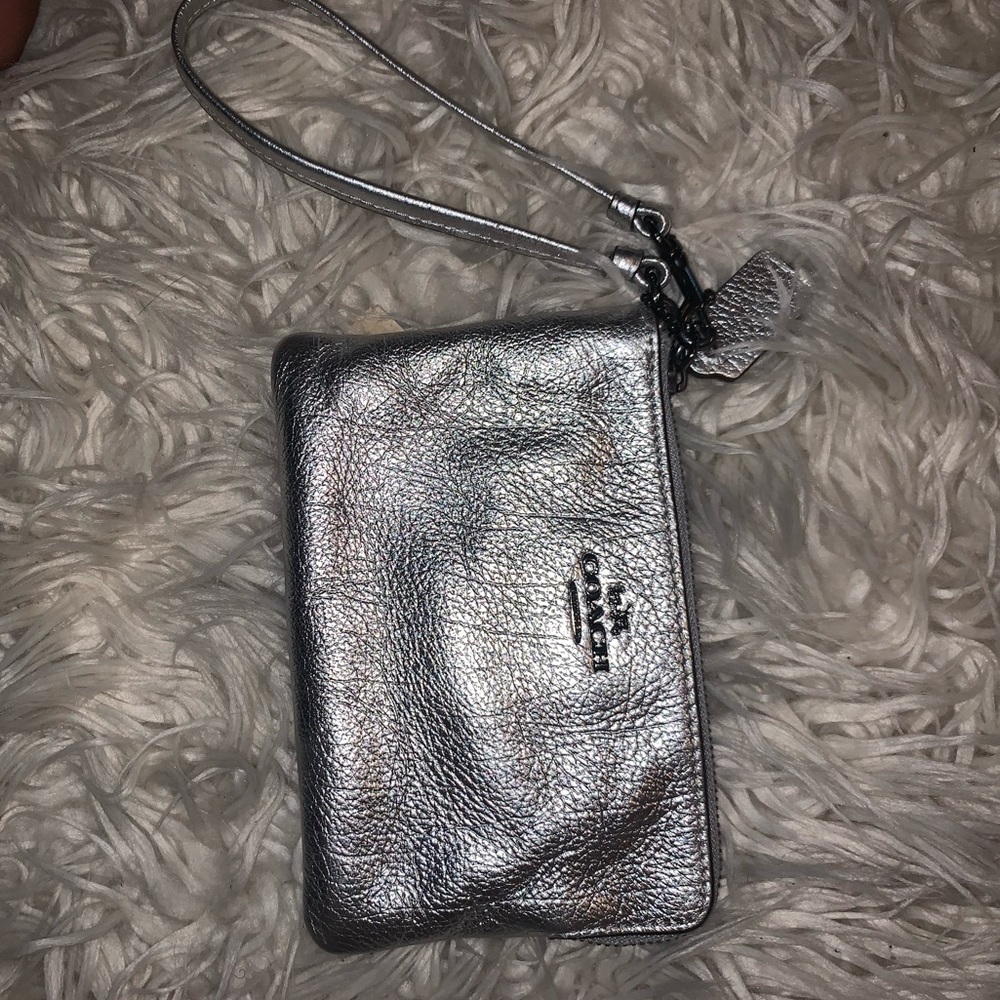 COACH SILVER WRISTLET